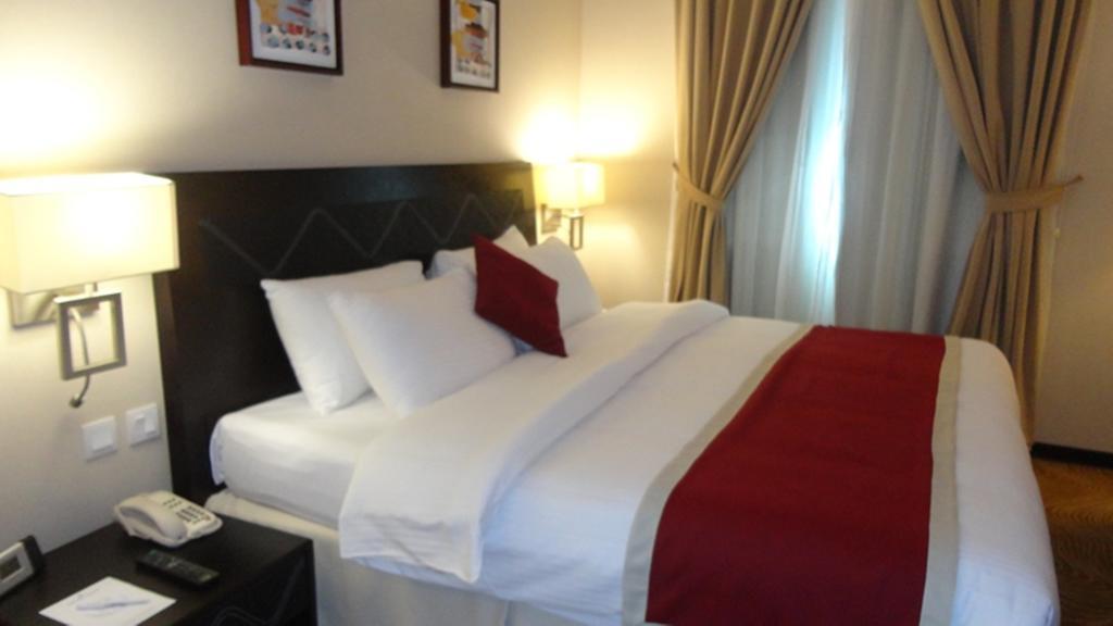Hotel Golden Tulip - Al Al Jubail Zimmer foto